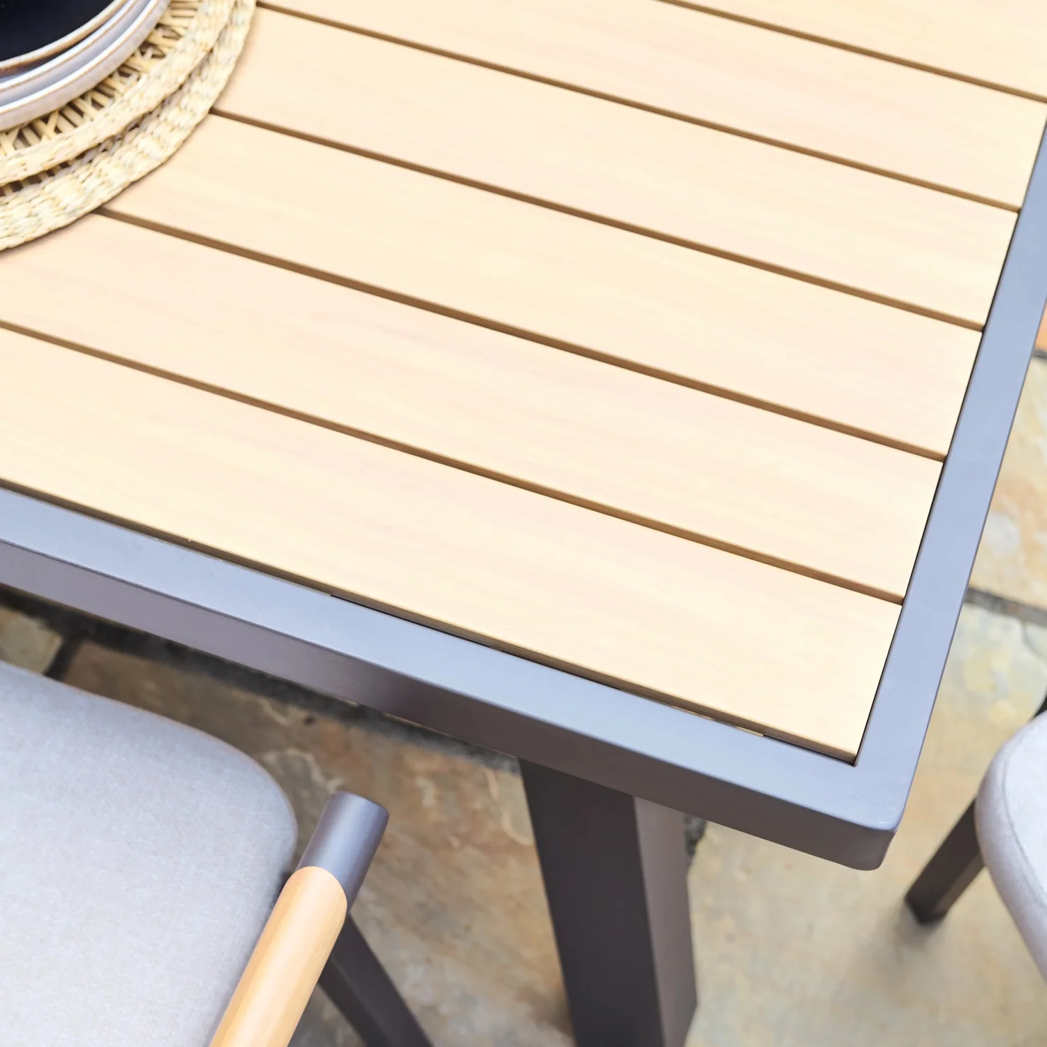 BALI_RECTANGLE_DINING_SET_DETAIL_3-Large